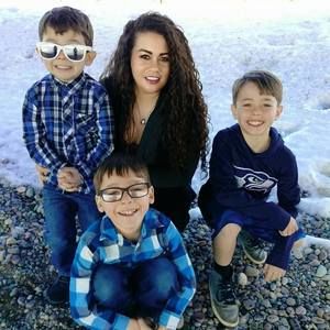 Meet your Posher, Ashley